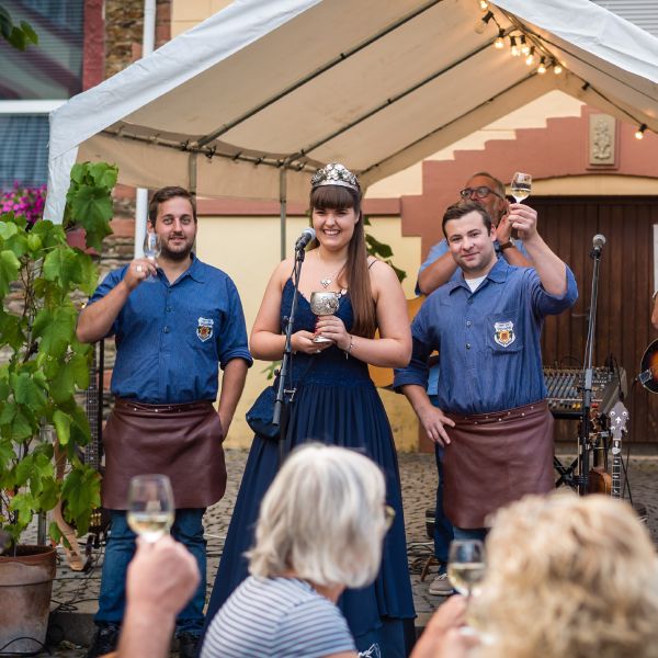 Stadtweinkönigin Sarah-Paloma I. aus Traben-Trarbach