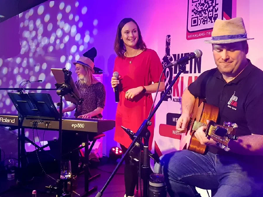 Die Band „Weinklang“ spielt am Freitag, 26.7.24 auf dem Jakobstag 2024 - dem einzigen Zunftweinfest in Deutschland.